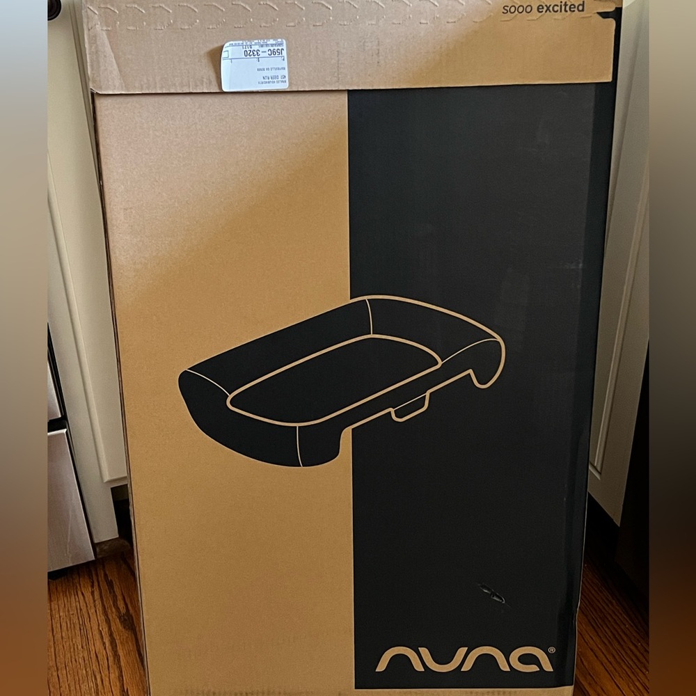 Nuna Sena playard changer - brand new in box